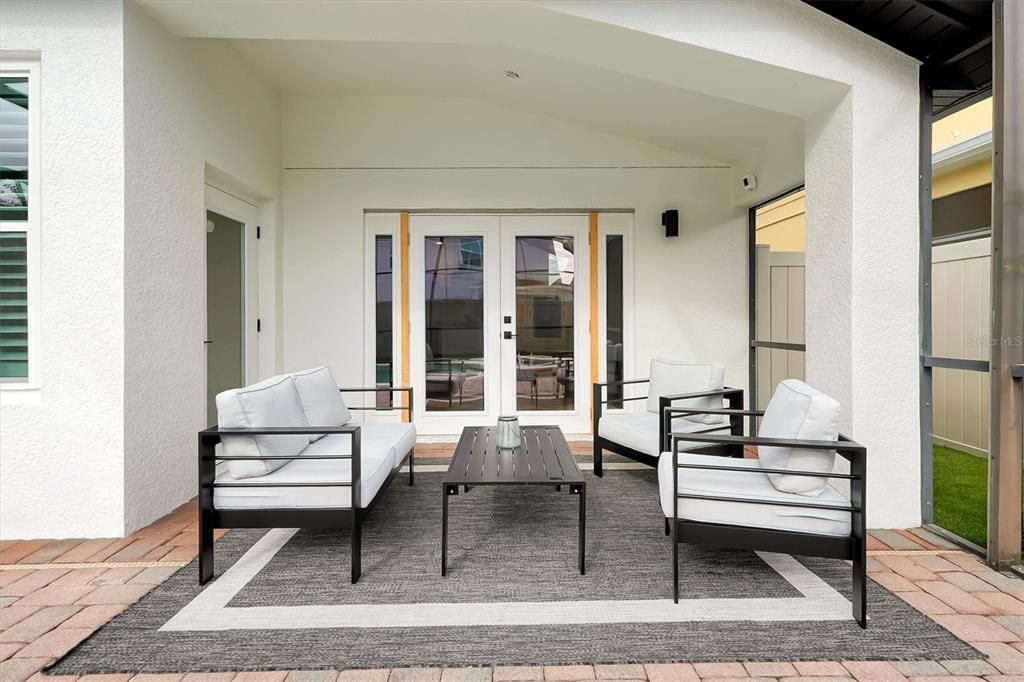 For Sale: $699,000 (3 beds, 2 baths, 1673 Square Feet)