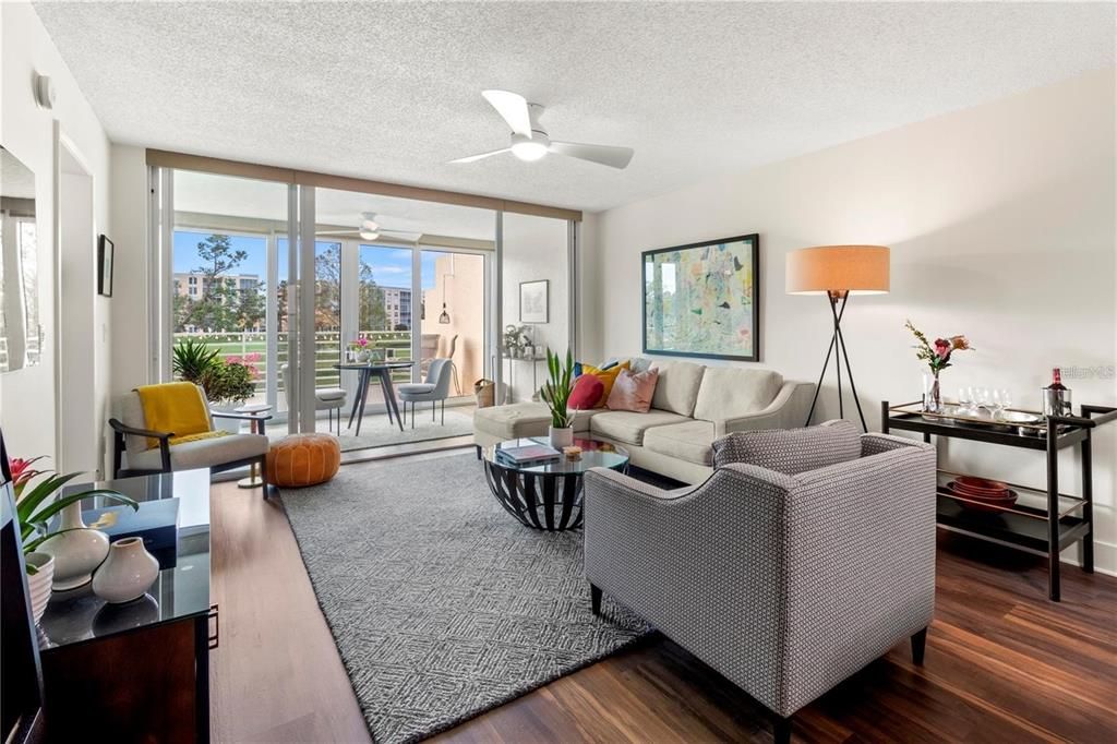 На продажу: $335,000 (2 спален, 2 ванн, 1256 Квадратных фут)