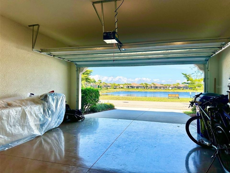 На продажу: $348,000 (2 спален, 2 ванн, 1227 Квадратных фут)