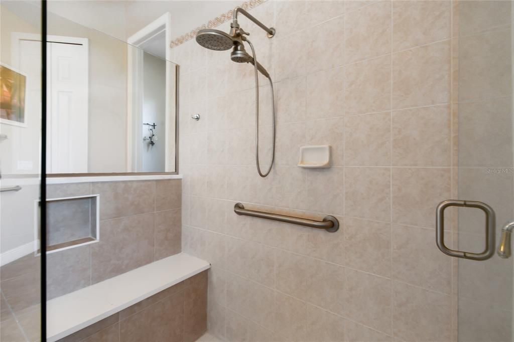 待售: $569,000 (3 贝兹, 2 浴室, 2964 平方英尺)