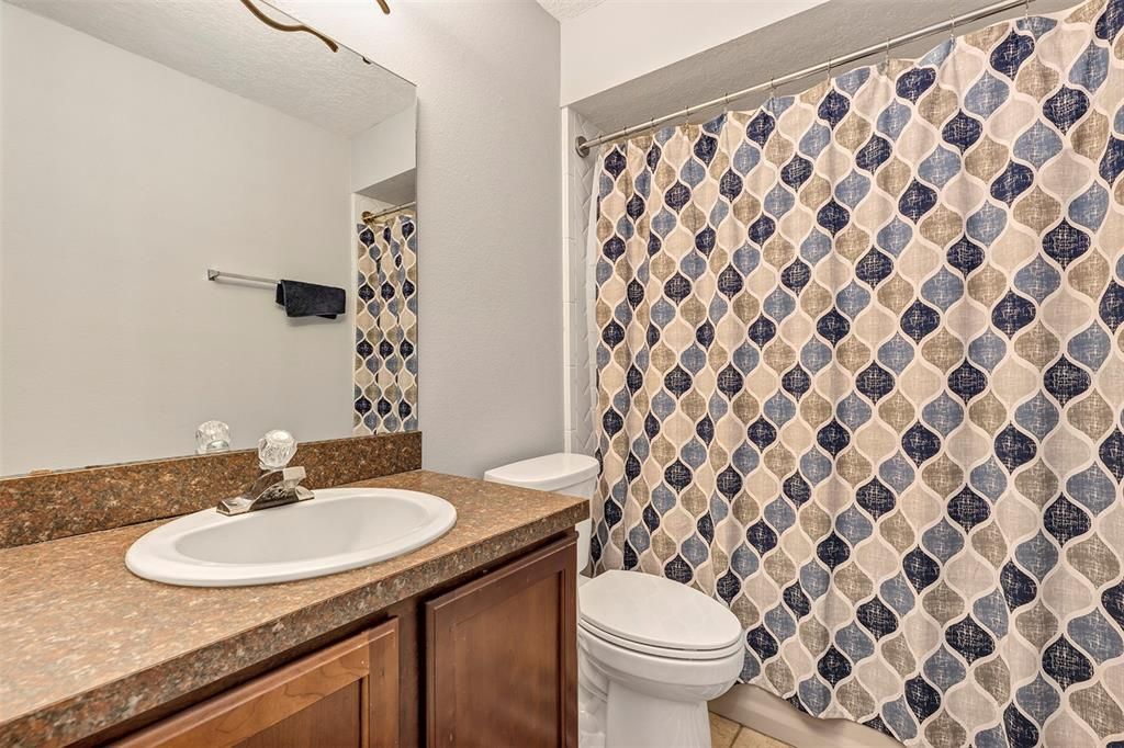 For Sale: $160,000 (1 beds, 1 baths, 763 Square Feet)