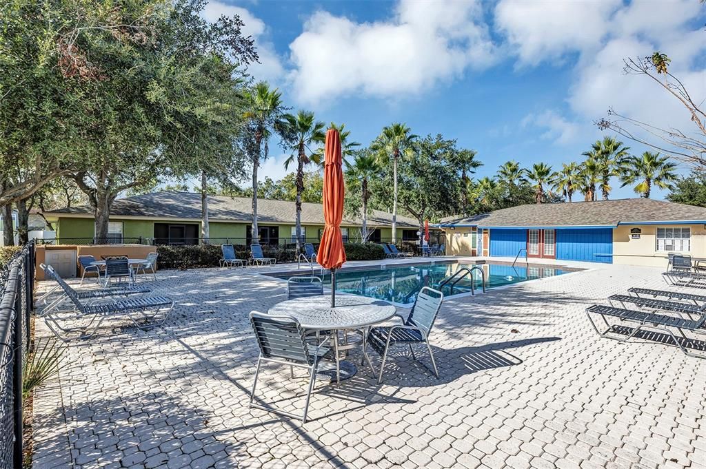 For Sale: $160,000 (1 beds, 1 baths, 763 Square Feet)