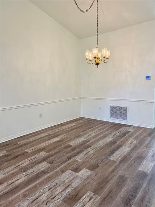 出租: $1,675 (2 贝兹, 2 浴室, 1163 平方英尺)