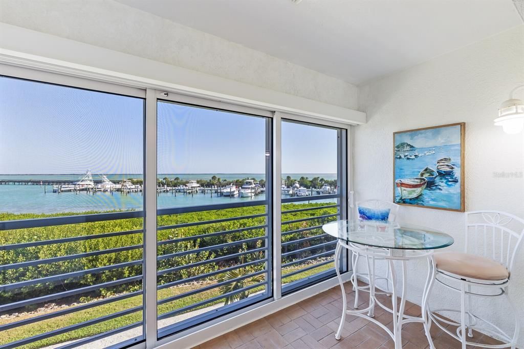 En Venta: $1,195,000 (2 camas, 2 baños, 1049 Pies cuadrados)