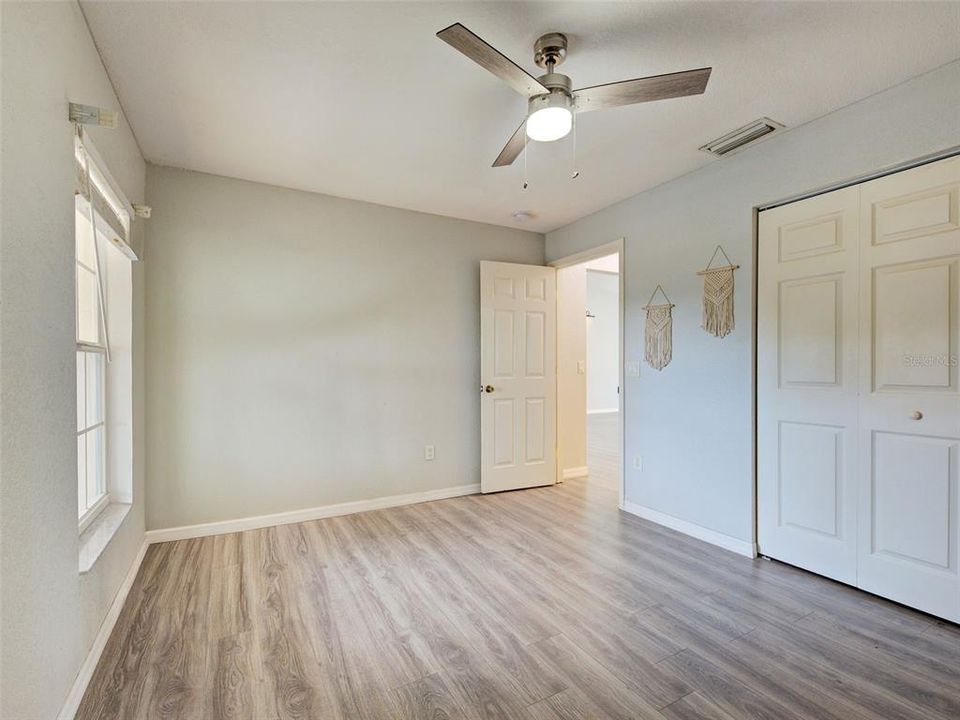 待售: $219,000 (2 贝兹, 2 浴室, 1168 平方英尺)