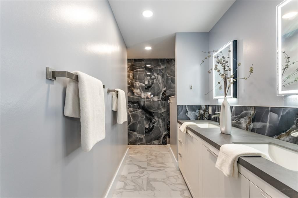 For Sale: $479,000 (3 beds, 2 baths, 1875 Square Feet)