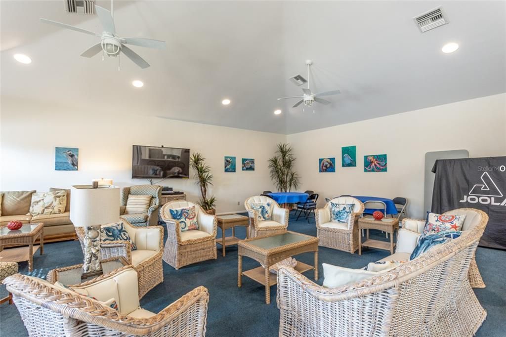 For Sale: $479,000 (3 beds, 2 baths, 1875 Square Feet)