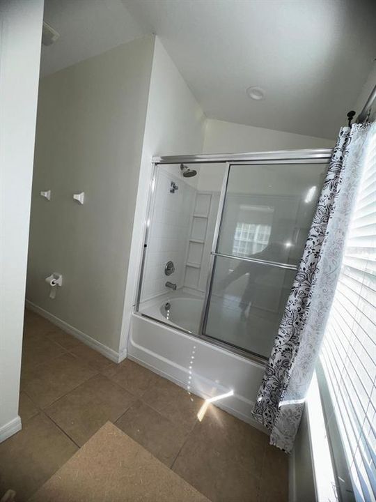 For Sale: $231,900 (2 beds, 2 baths, 1200 Square Feet)