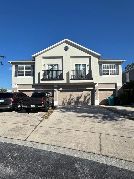 For Sale: $231,900 (2 beds, 2 baths, 1200 Square Feet)