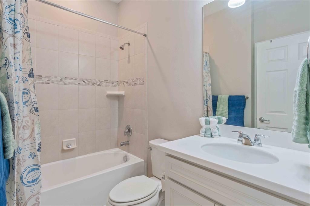 待售: $377,000 (2 贝兹, 2 浴室, 1669 平方英尺)