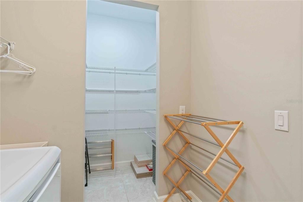 待售: $377,000 (2 贝兹, 2 浴室, 1669 平方英尺)