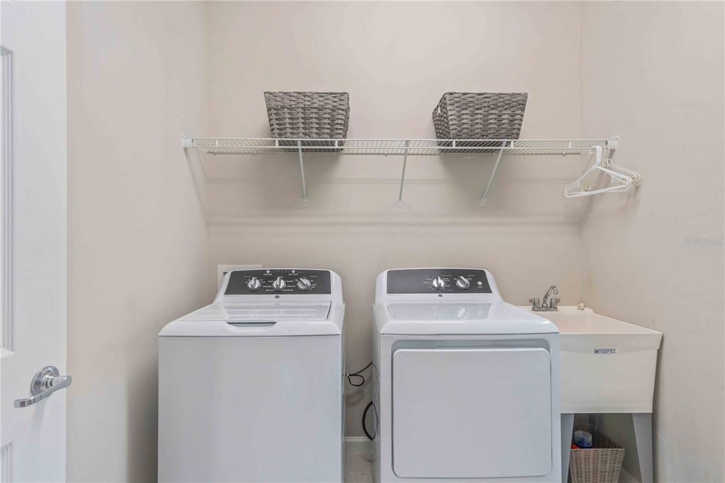 待售: $377,000 (2 贝兹, 2 浴室, 1669 平方英尺)