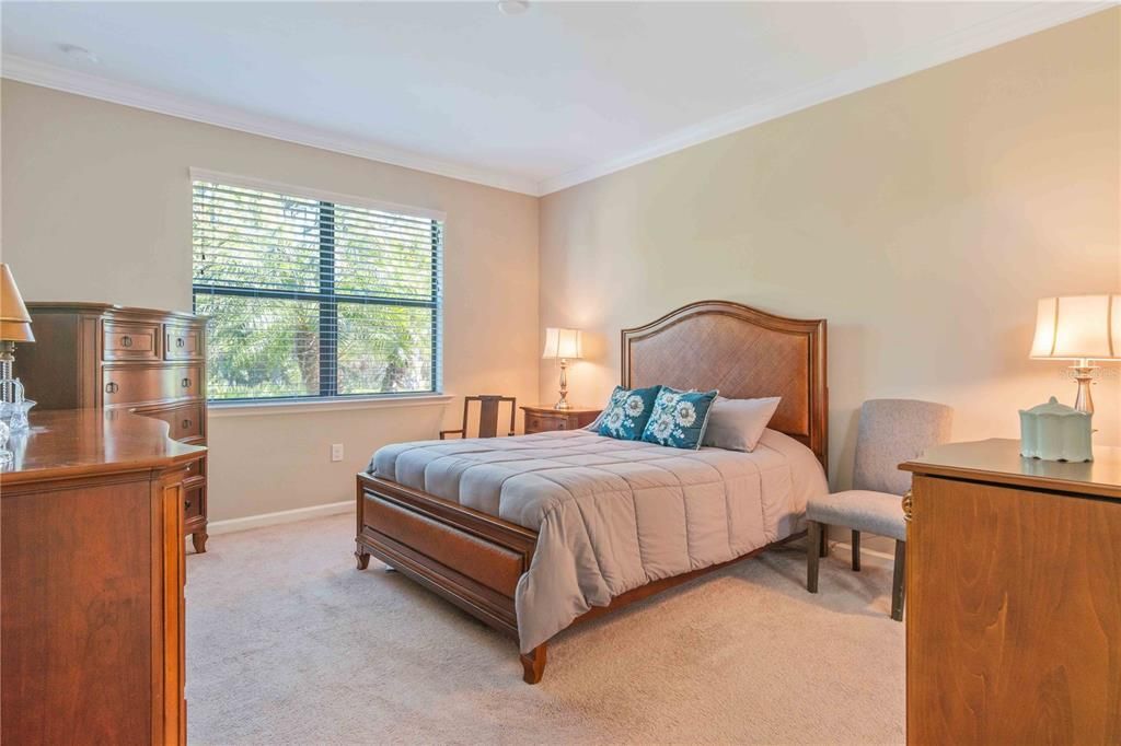 待售: $377,000 (2 贝兹, 2 浴室, 1669 平方英尺)