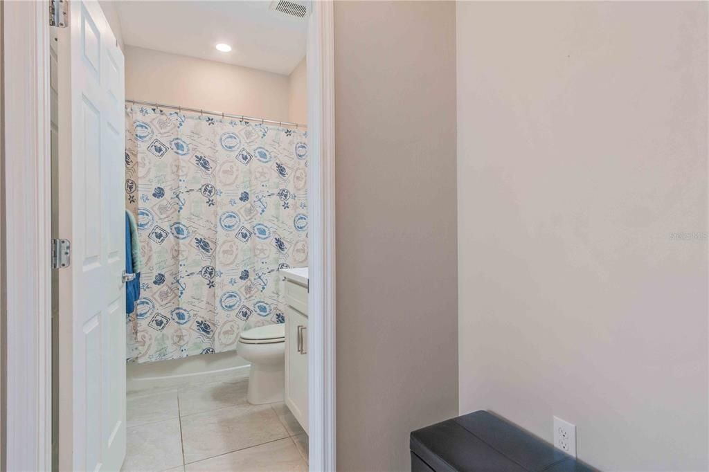 待售: $377,000 (2 贝兹, 2 浴室, 1669 平方英尺)