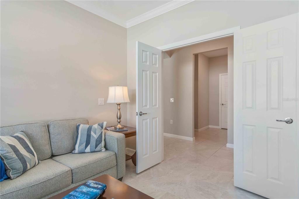 待售: $377,000 (2 贝兹, 2 浴室, 1669 平方英尺)