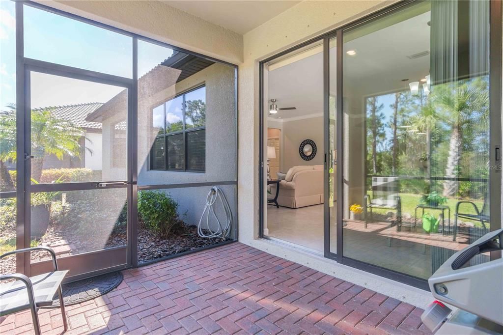 待售: $377,000 (2 贝兹, 2 浴室, 1669 平方英尺)