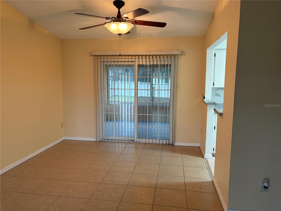 For Sale: $220,000 (3 beds, 2 baths, 1296 Square Feet)