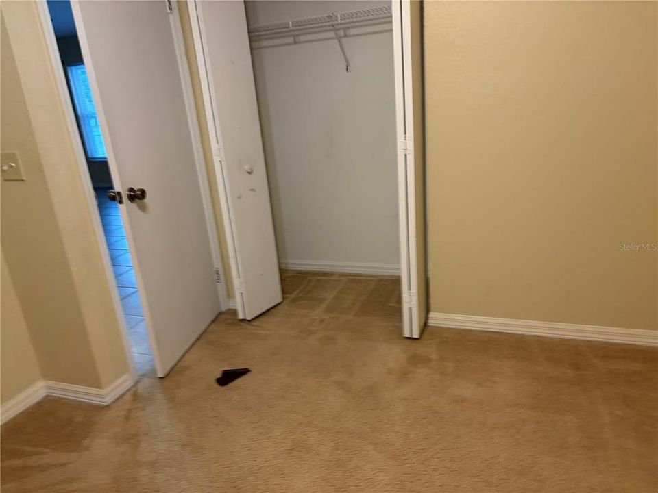 For Sale: $220,000 (3 beds, 2 baths, 1296 Square Feet)