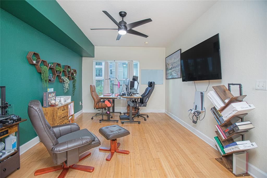 На продажу: $218,000 (2 спален, 2 ванн, 1223 Квадратных фут)