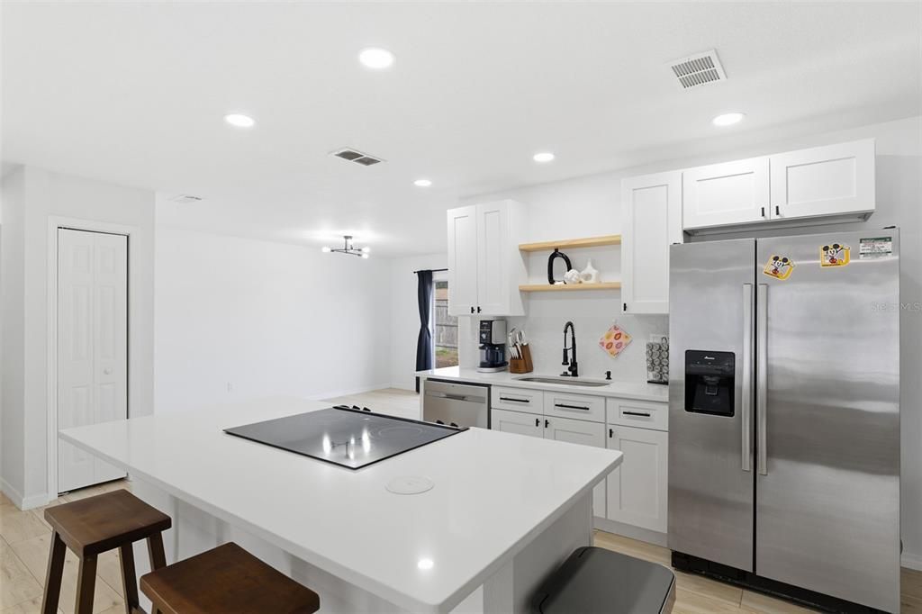 待售: $299,900 (3 贝兹, 2 浴室, 1530 平方英尺)