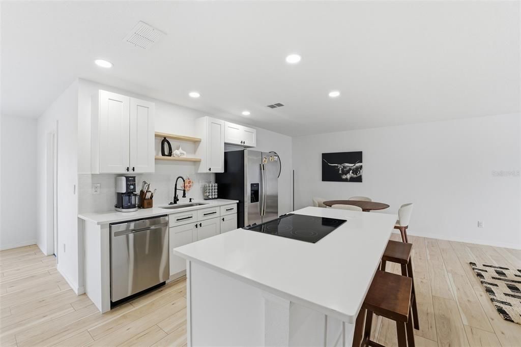 待售: $299,900 (3 贝兹, 2 浴室, 1530 平方英尺)