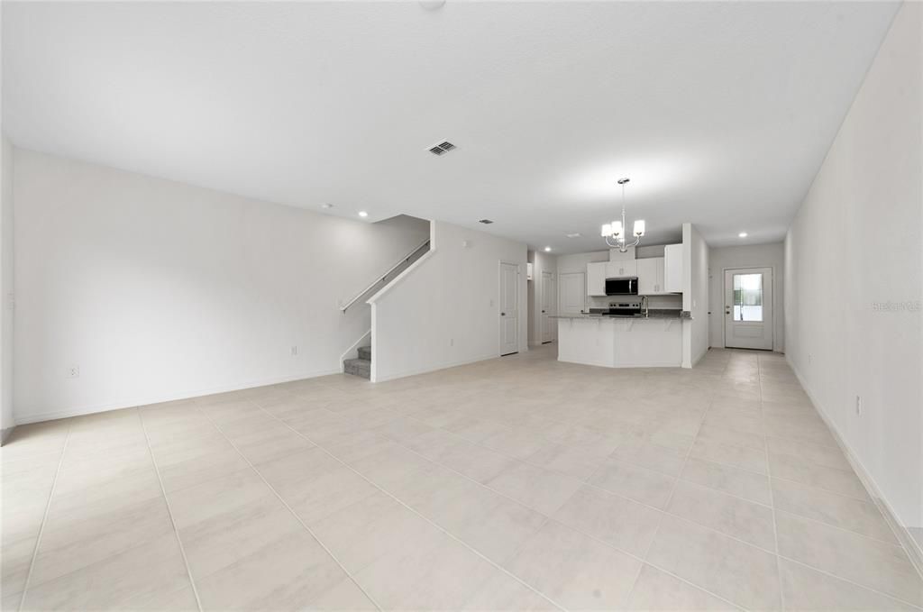 出租: $2,250 (3 贝兹, 2 浴室, 1557 平方英尺)