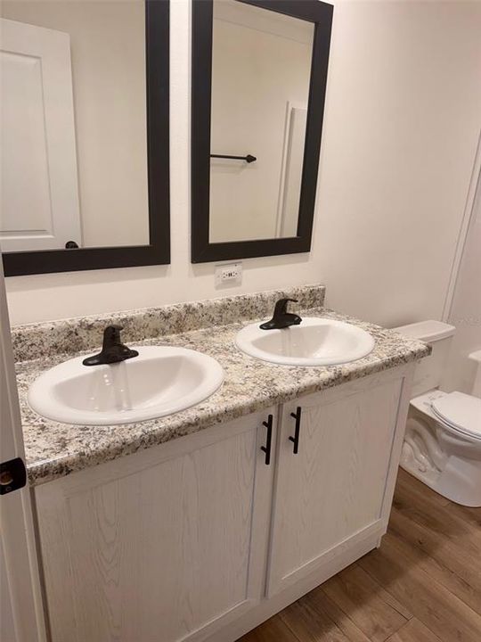 For Sale: $319,000 (2 beds, 2 baths, 1026 Square Feet)