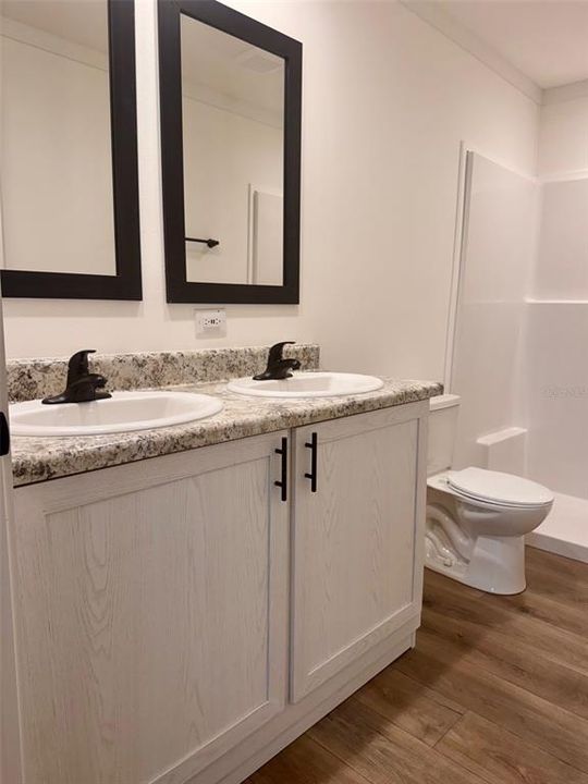 For Sale: $319,000 (2 beds, 2 baths, 1026 Square Feet)