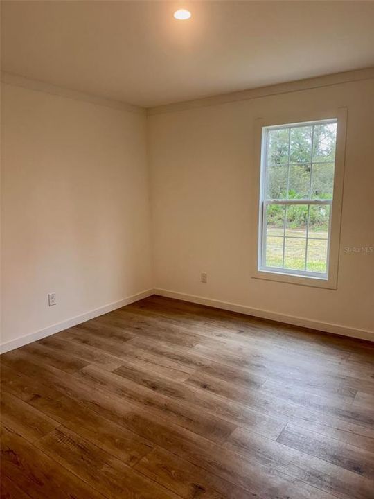 For Sale: $319,000 (2 beds, 2 baths, 1026 Square Feet)