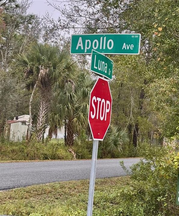 For Sale: $319,000 (2 beds, 2 baths, 1026 Square Feet)