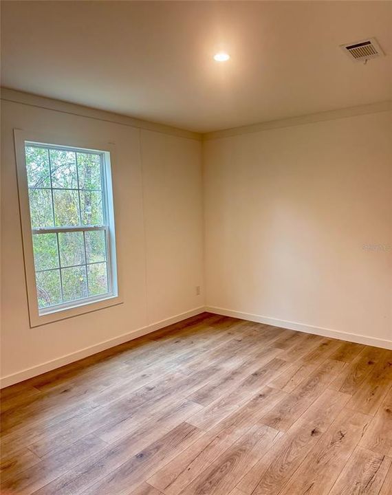 For Sale: $319,000 (2 beds, 2 baths, 1026 Square Feet)