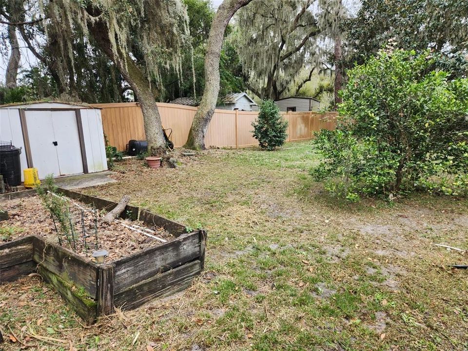 待售: $330,000 (2 贝兹, 2 浴室, 2011 平方英尺)