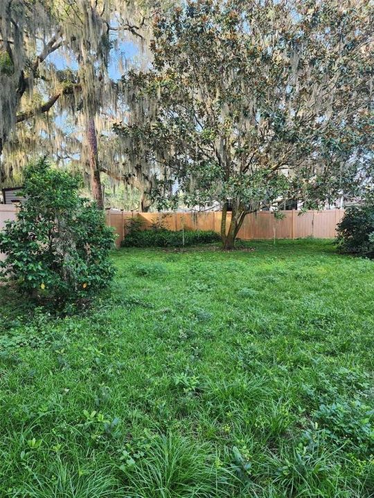 待售: $330,000 (2 贝兹, 2 浴室, 2011 平方英尺)