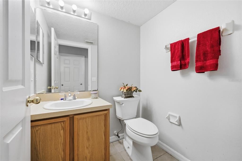 待售: $350,000 (4 贝兹, 2 浴室, 2691 平方英尺)