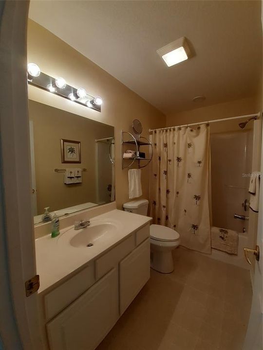 For Sale: $249,900 (2 beds, 2 baths, 1866 Square Feet)