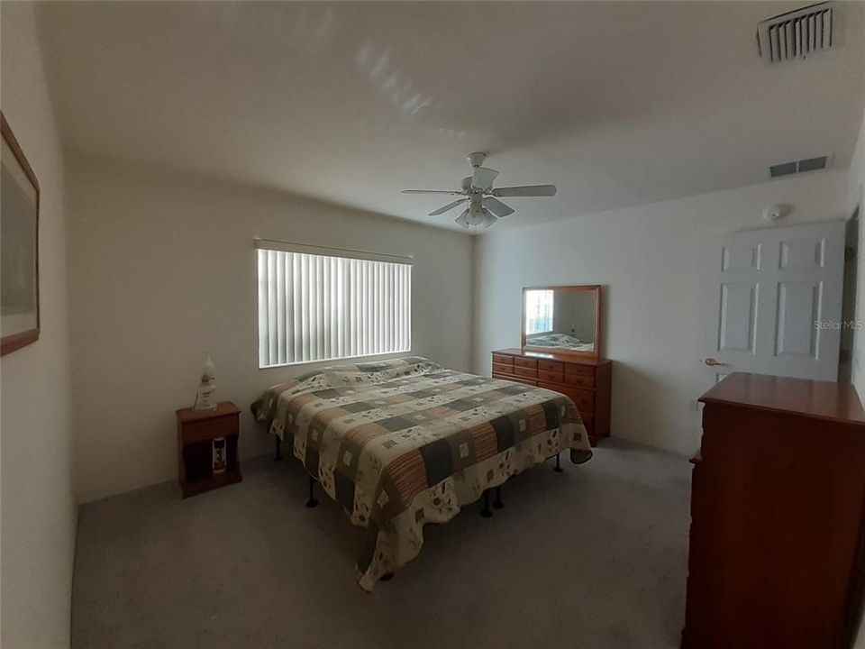 For Sale: $249,900 (2 beds, 2 baths, 1866 Square Feet)