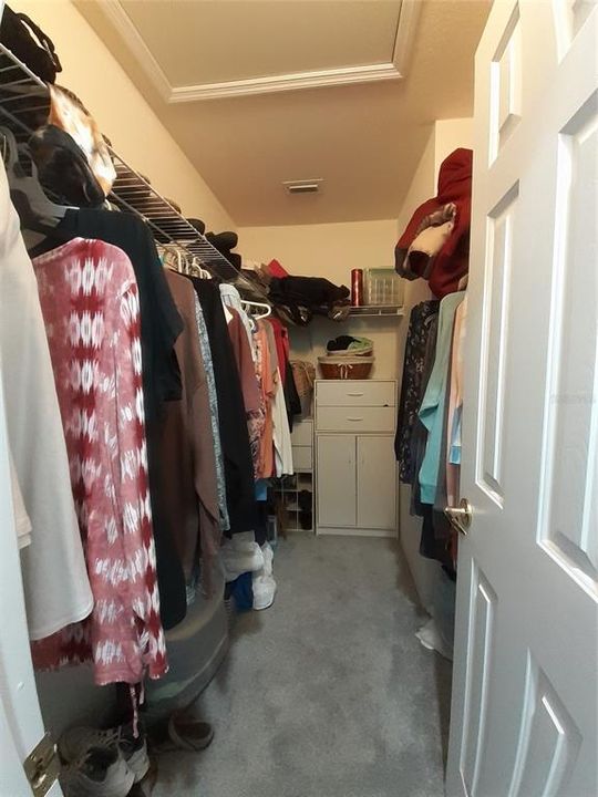 For Sale: $249,900 (2 beds, 2 baths, 1866 Square Feet)