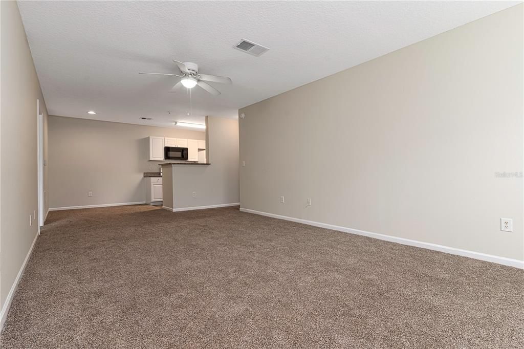 В аренду: $1,650 (2 спален, 2 ванн, 996 Квадратных фут)