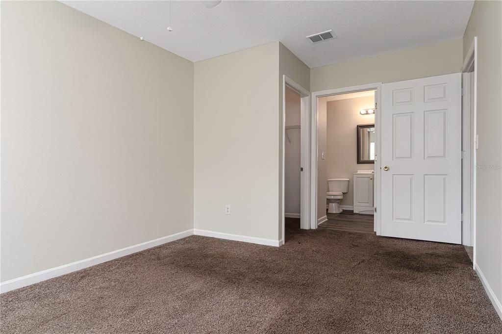 В аренду: $1,650 (2 спален, 2 ванн, 996 Квадратных фут)