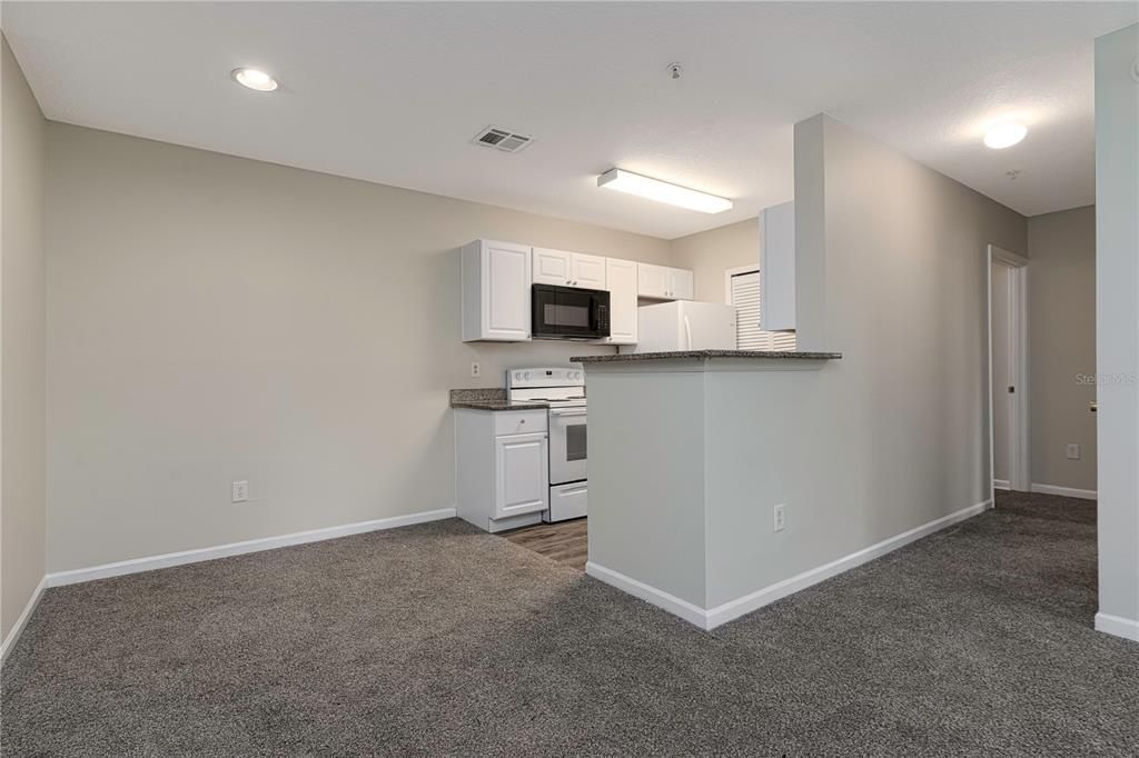 В аренду: $1,650 (2 спален, 2 ванн, 996 Квадратных фут)