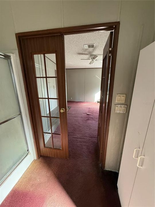 For Sale: $299,000 (3 beds, 2 baths, 1512 Square Feet)