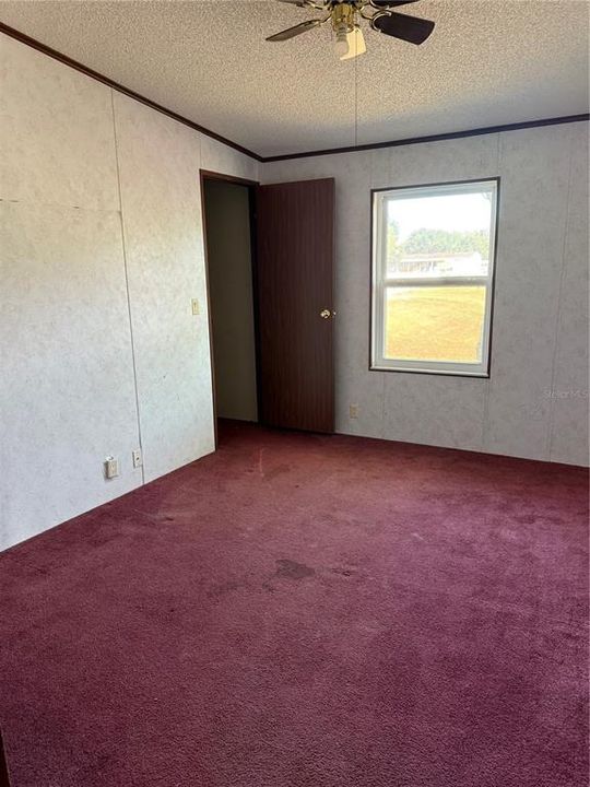 For Sale: $299,000 (3 beds, 2 baths, 1512 Square Feet)