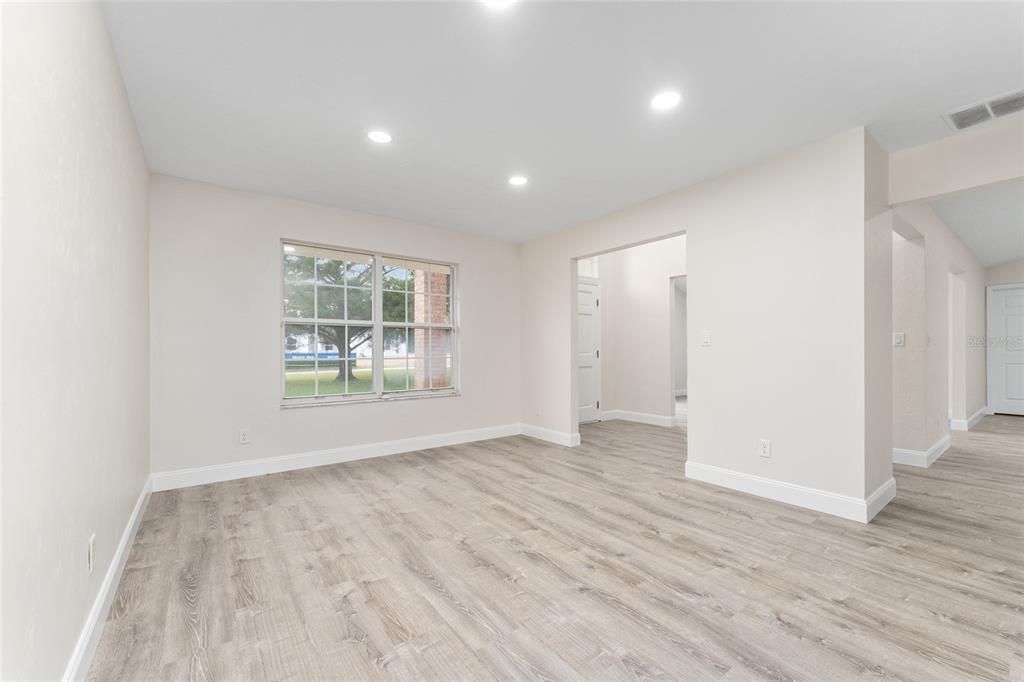 For Sale: $479,000 (4 beds, 2 baths, 2487 Square Feet)