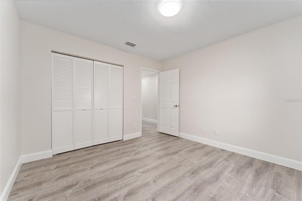 For Sale: $479,000 (4 beds, 2 baths, 2487 Square Feet)