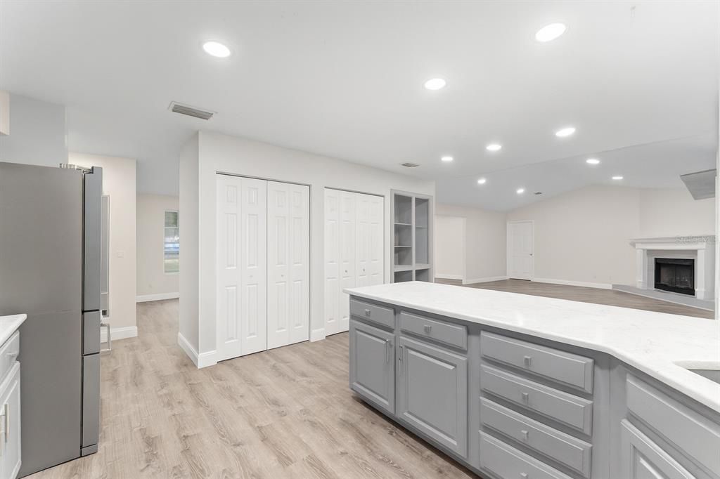 For Sale: $479,000 (4 beds, 2 baths, 2487 Square Feet)