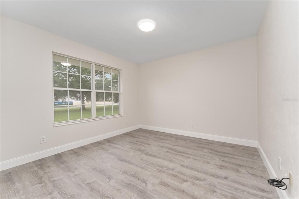 For Sale: $479,000 (4 beds, 2 baths, 2487 Square Feet)