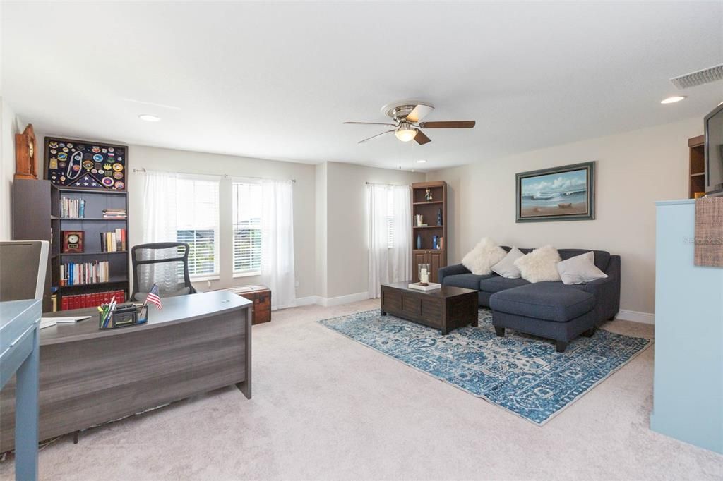 For Sale: $749,000 (5 beds, 4 baths, 3566 Square Feet)