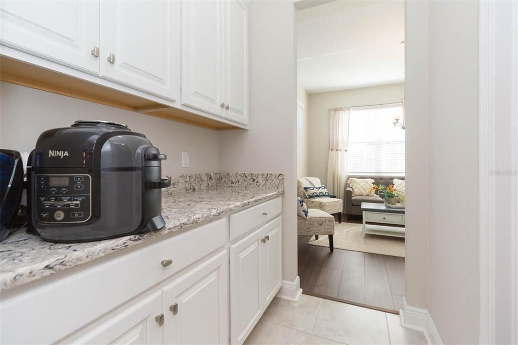 For Sale: $749,000 (5 beds, 4 baths, 3566 Square Feet)