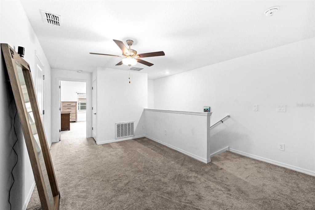 На продажу: $274,999 (3 спален, 2 ванн, 1666 Квадратных фут)