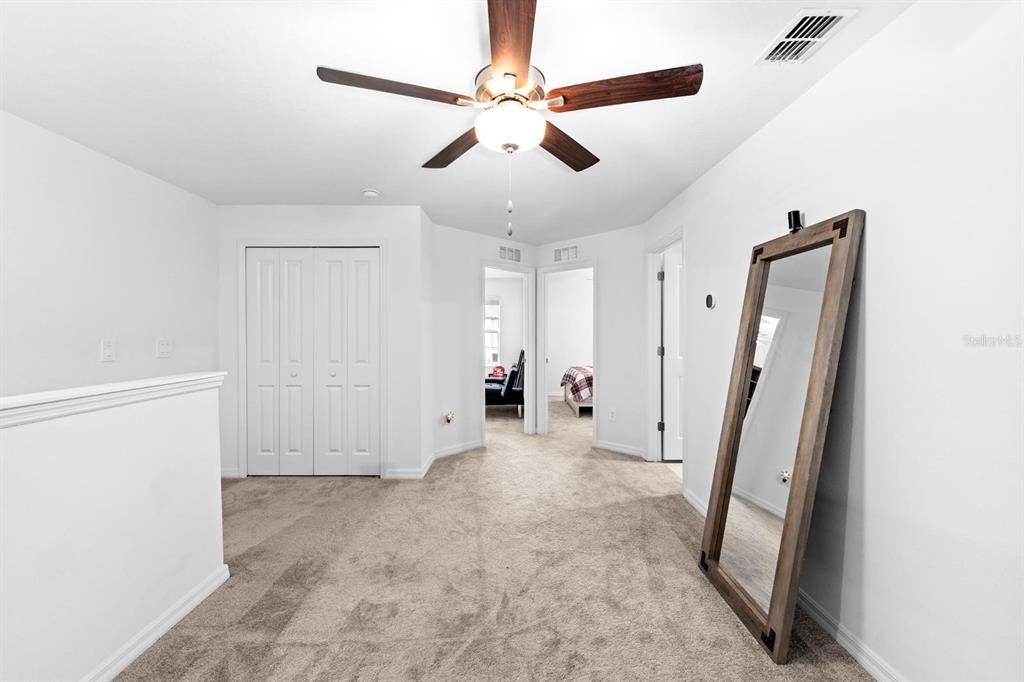 На продажу: $274,999 (3 спален, 2 ванн, 1666 Квадратных фут)